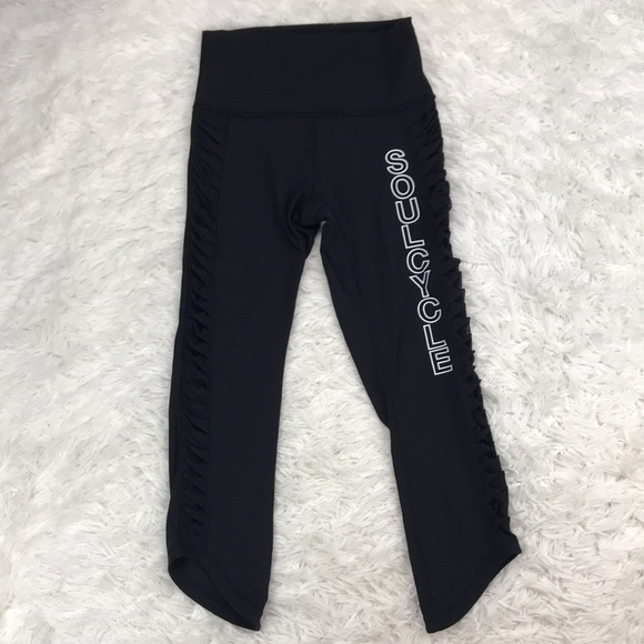 🔥$SALE$🔥 Lululemon Sunshine Salutation Crop Black SoulCycle - Picture 1 of 10